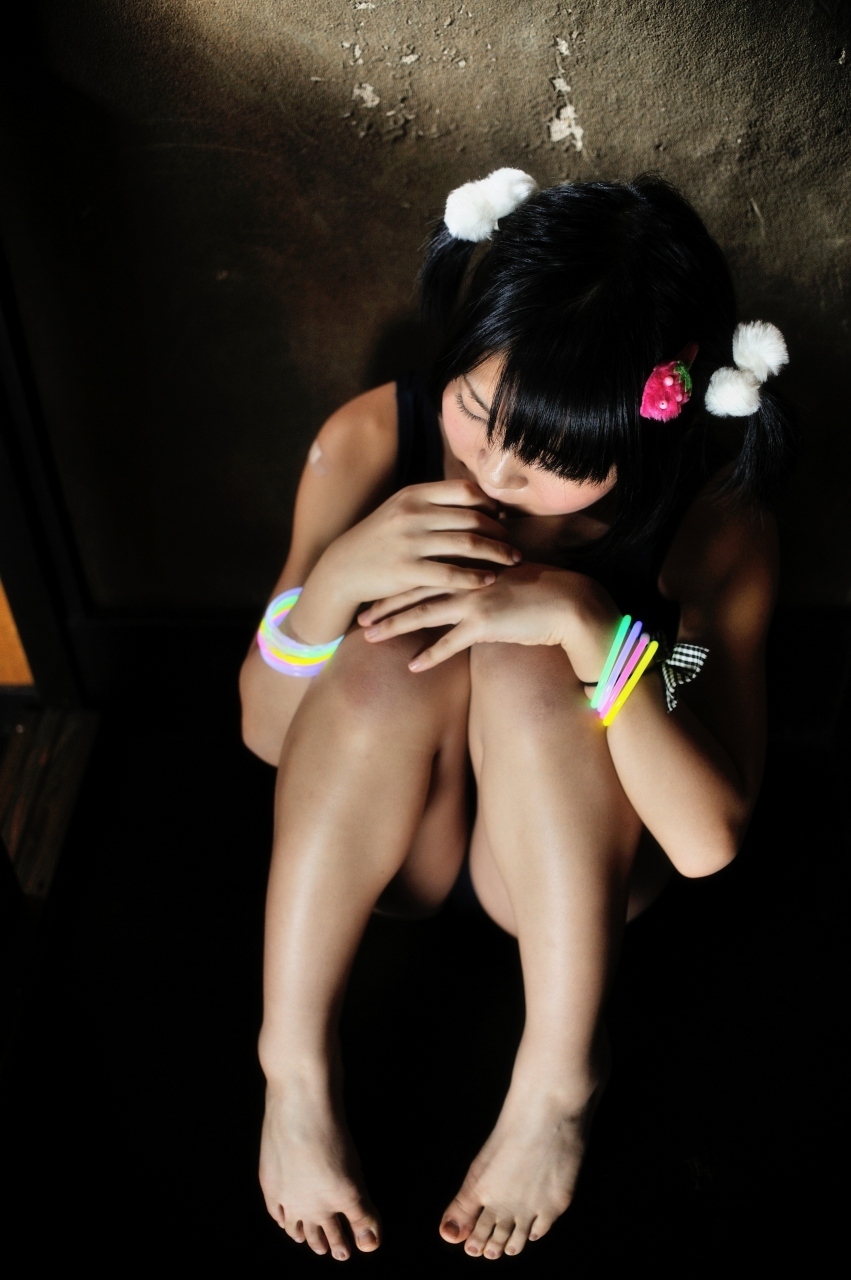 [Cosplay]  Hot Flute Student Pigtails & Perfect Ass 2